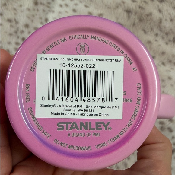 Stanley Pink valentine’s Day edition, 2026 Quencher H2.0 Tumbler - Picture 8 of 8